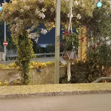 Daire Il Cappero, Sul Mare