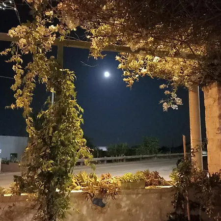 Il Cappero, Sul Mare Daire *